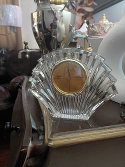 Crystal clock