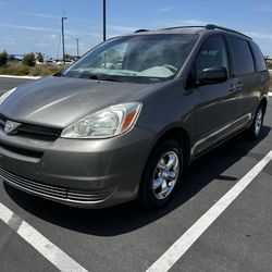 2005 Toyota Sienna