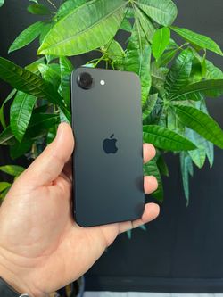 iPhone 16e - Unlocked- 128GB