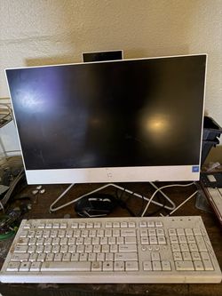 21.5 INCH HP ALL IN ONE …MAYBE USED IT TWICE FACTORY RESET BASICALLY NEW WALMART WANTS $700 GIVE ME  …$150