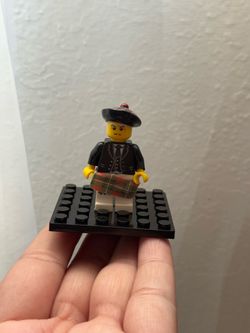 LEGO MINIFIGURE SERIES 7 SCOTTISH BAGPIPER