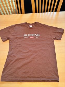 Men’s supreme shirt size L