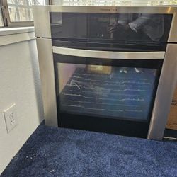 NEW Electrolux Icon 30" Wall Oven. Need Quick Sale.OBO