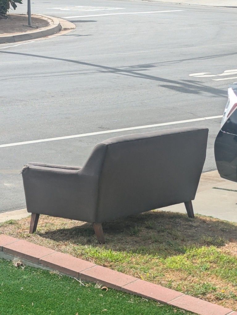 Free Couch