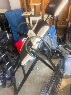 Inversion table