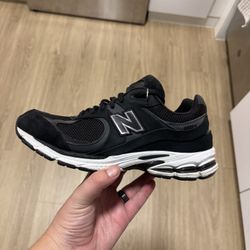 New Balance 2002r Black