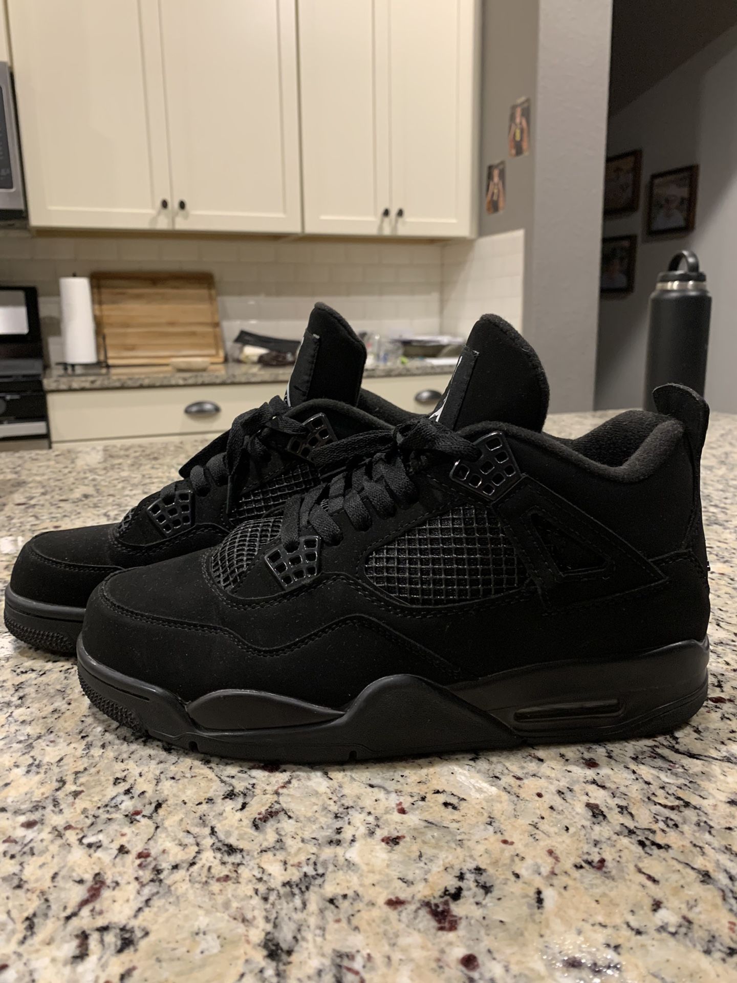 Black Cat 4 Size 11