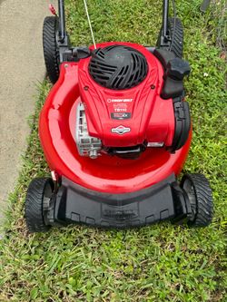 Lawn mower Troy Bilt push mower start right up excellent condition work great
