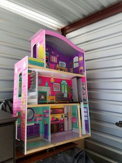 Doll house