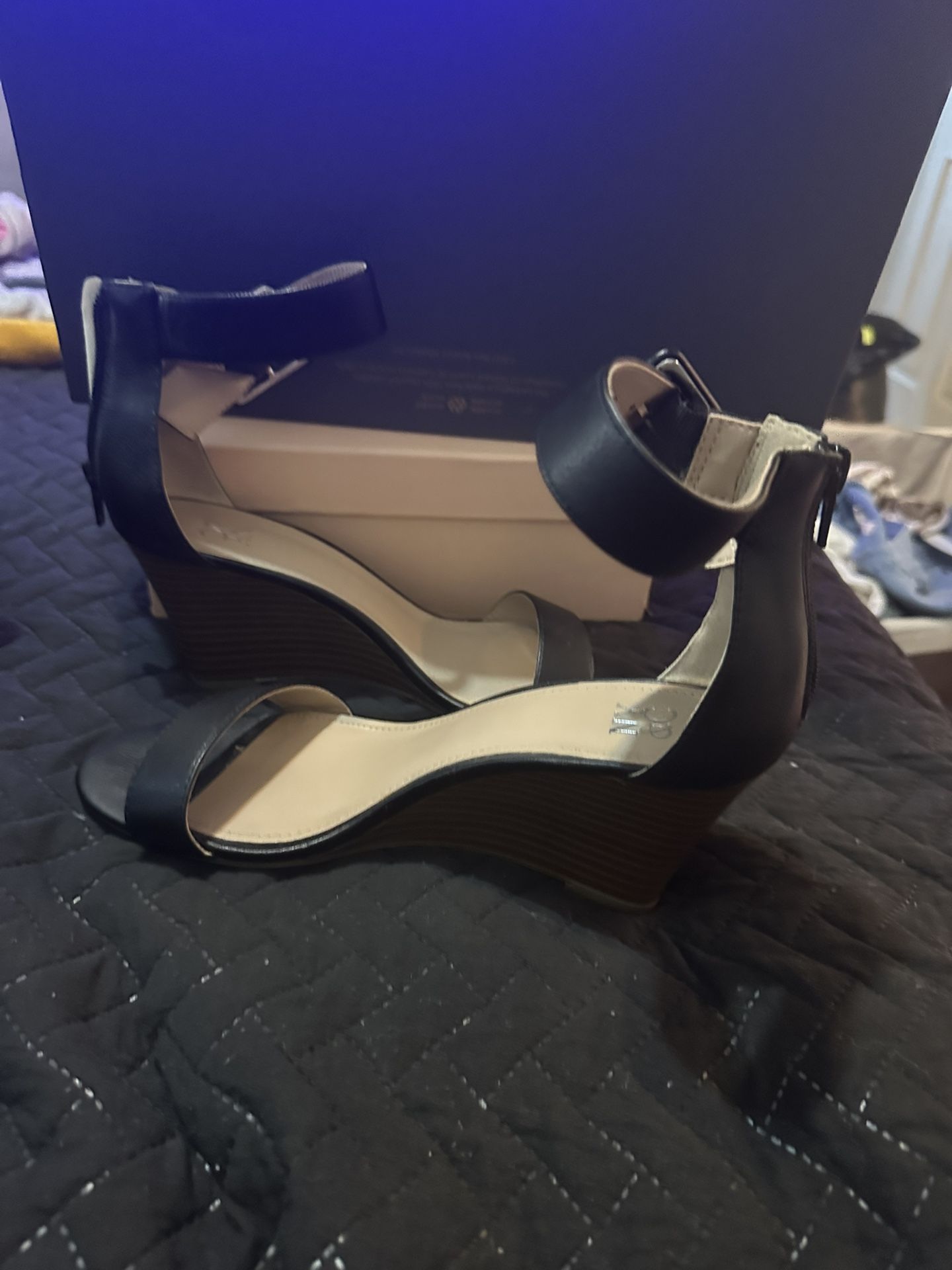 NY&C Wedge Sandal Size 7