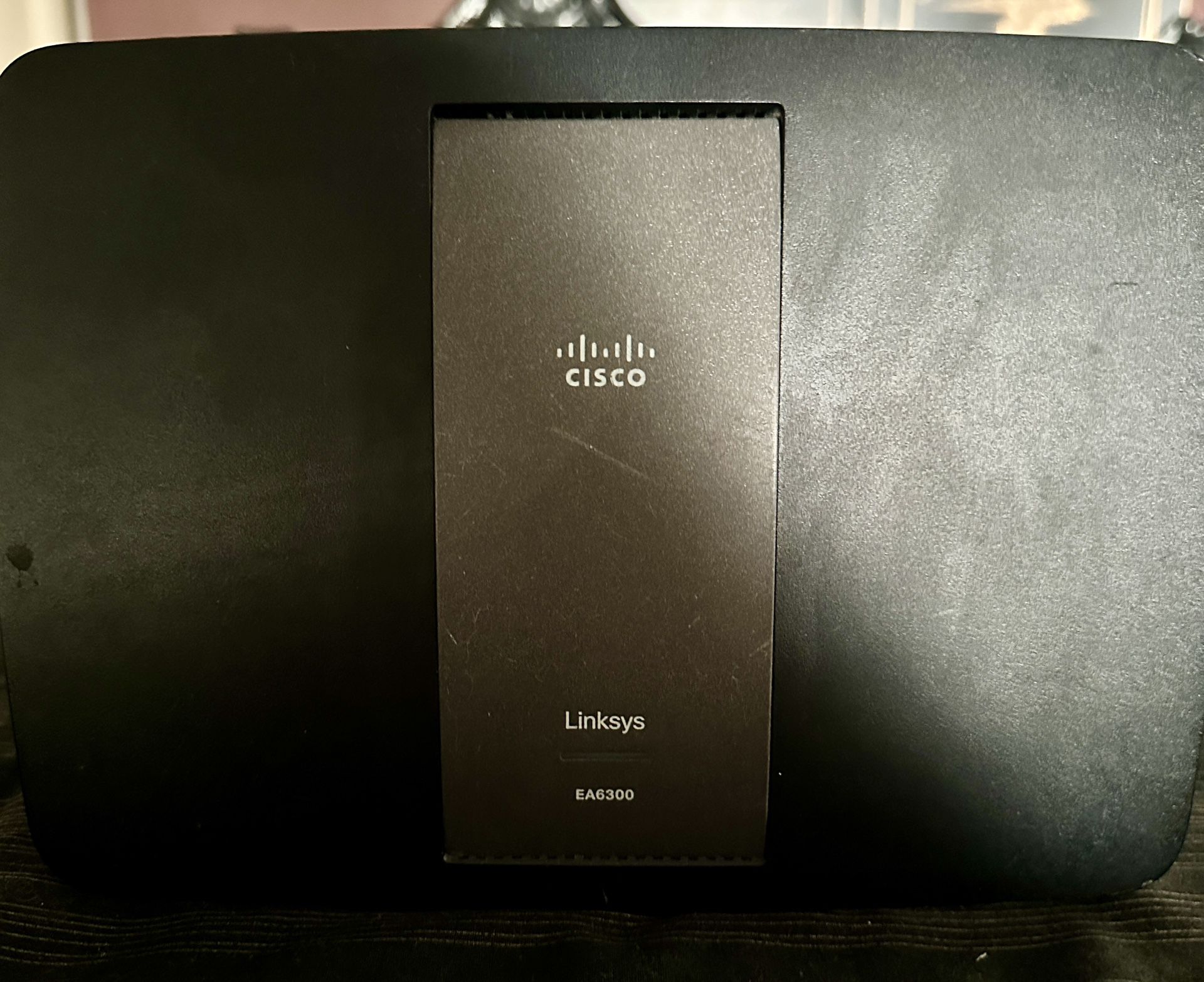 Cisco Linksys Dual Band WiFi Router
