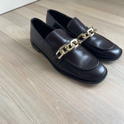 Brand New - Zara Women’s Leather Loafer with Chain Link - Dark Chocolate Brown.