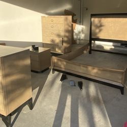 Juego De Cuarto 5 Piezas / Bedroom Set 5 Pcs