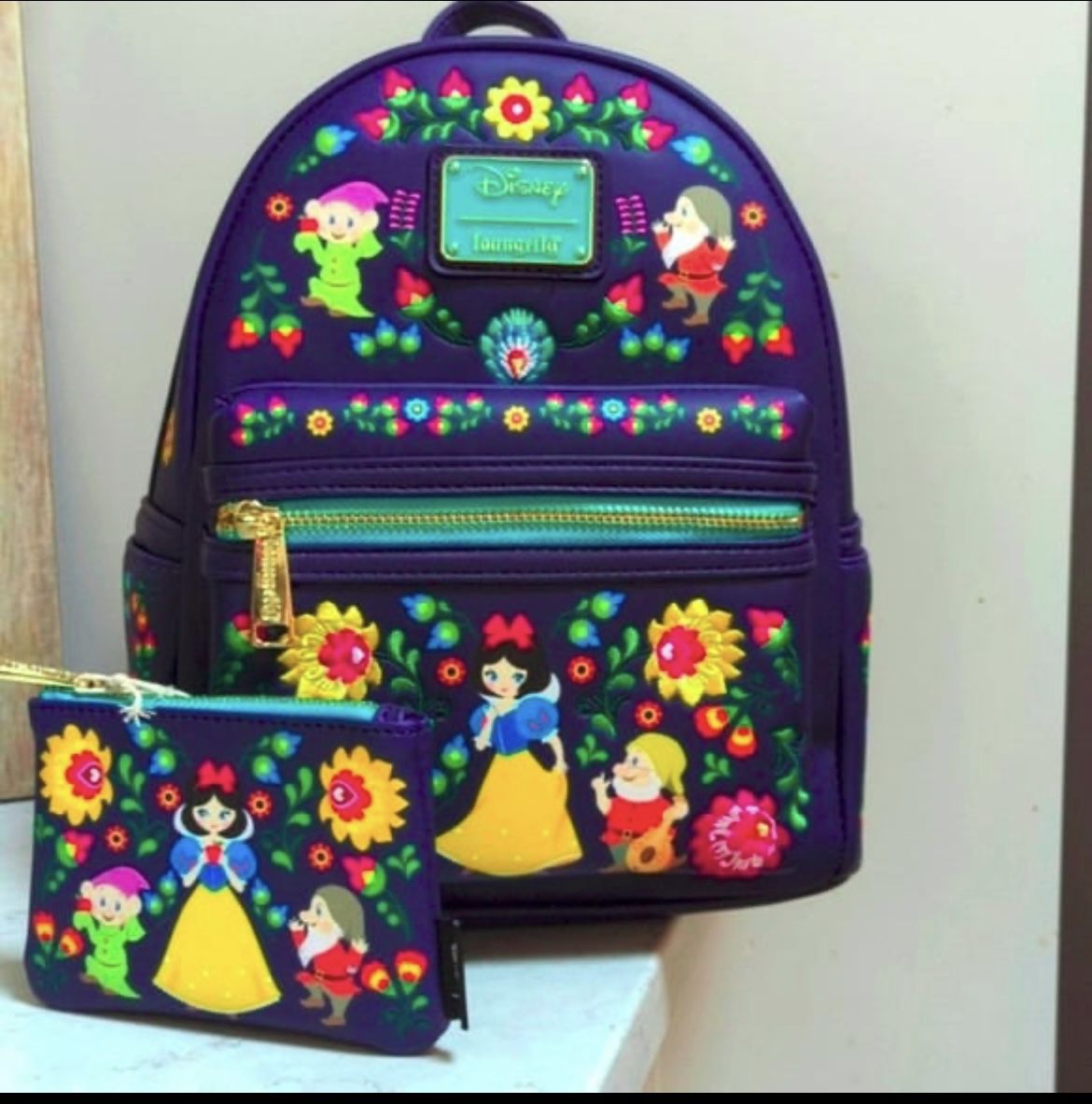 Snow White And The Seven Dwarfs Floral  Backpack And Coin Purse 