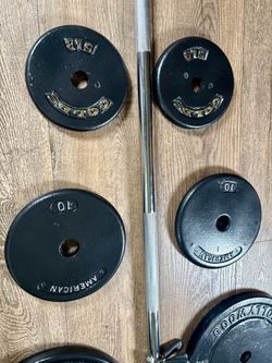 BRAND NEW 5 ft Silver Standard Bar & VINTAGE Weight Plates: 25s, 10s And 5s. (Total: 97 lbs)