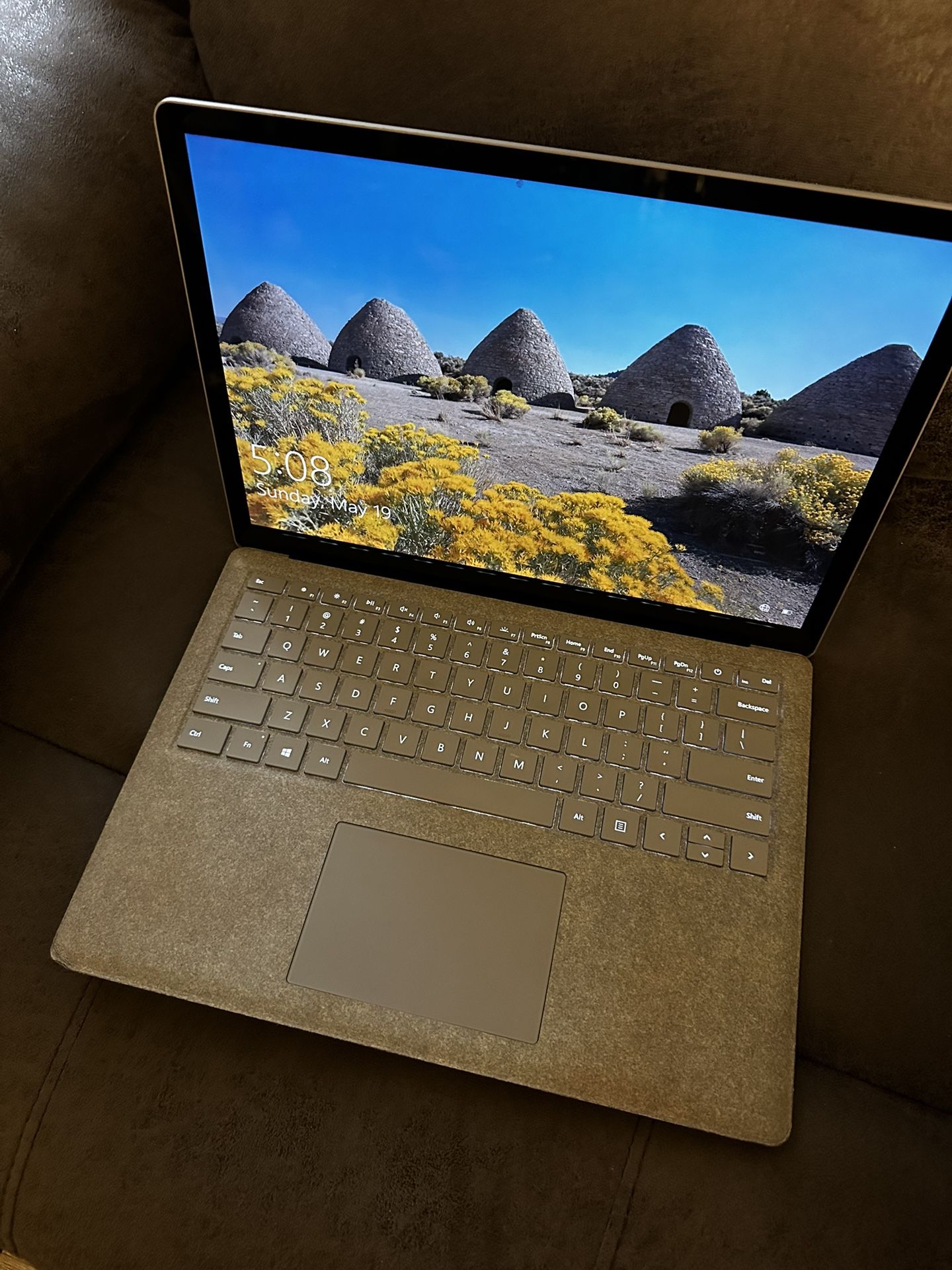 Microsoft Surface Laptop