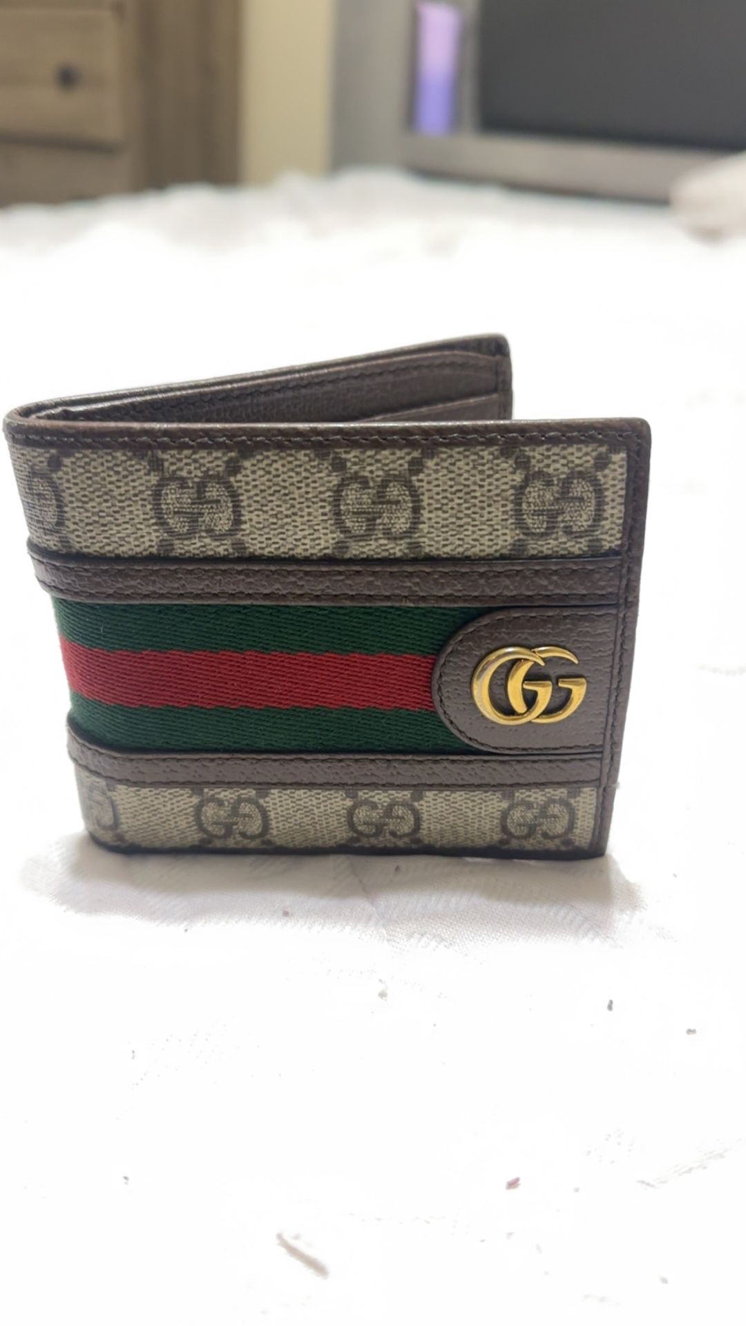 Gucci Men’s Wallet Authentic 