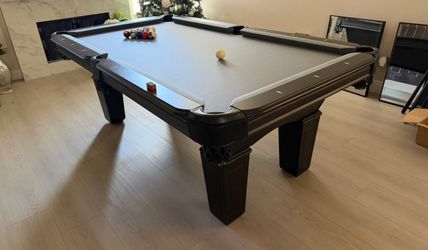 Impeccable Condition Black Pool Table 8’ (Free Delivery & Pro Setup)