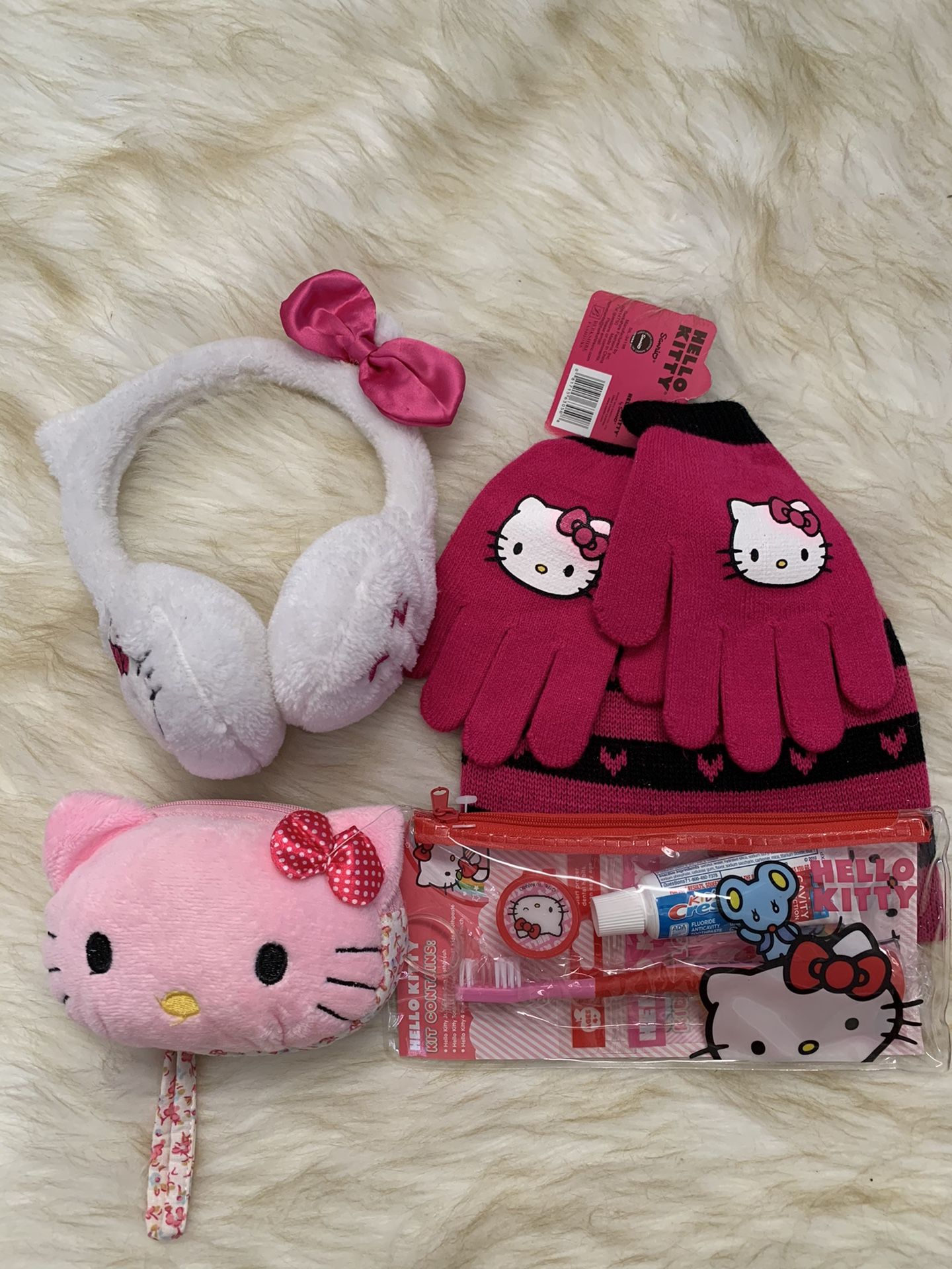 Hello Kitty Travel Accessories Bundle