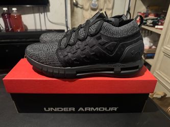 Under Armour HOVR Phantom Sneakers Size 13