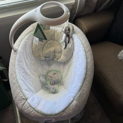 Brand New Never Used Plug In Graco 2n1 Swing And Bouncer 