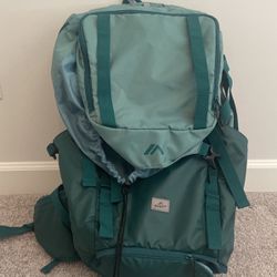 Quest Hiking Backpack - Great Condition  