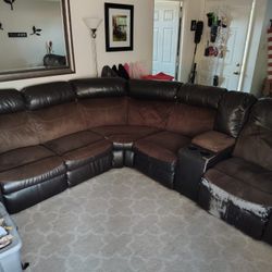 Sectional Sofa/Couch