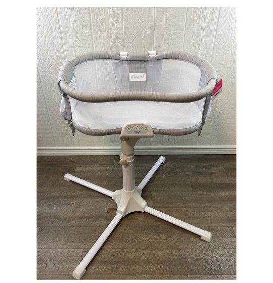 Halo Bassinest Swivel Sleeper Luxe Plus Series