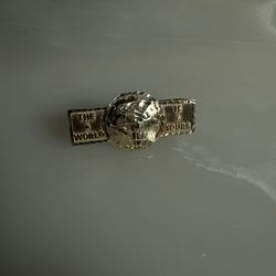 The world is yours 2 finger ring