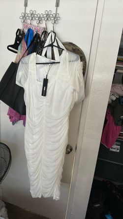 Fashion Nova Ruched Midi Dress