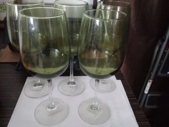 5 Wine Glasses