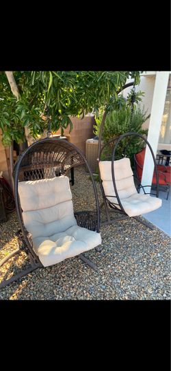 Outdoor wicker hanging swing chair with cup holder and cushion