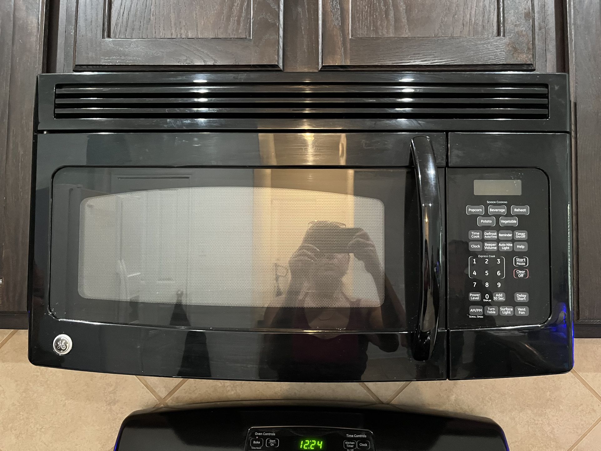 Microwave- Above Range