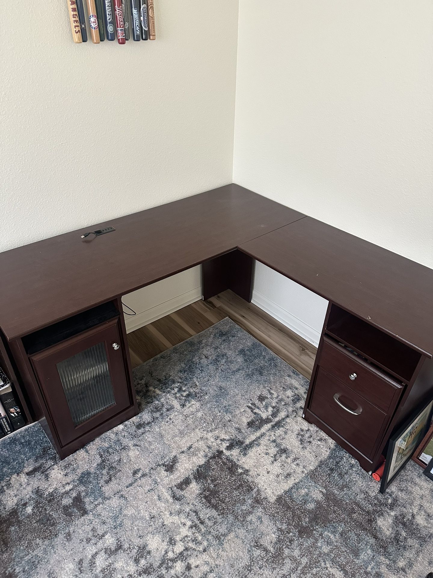 Corner Desk