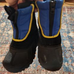 child snow boots size 12c