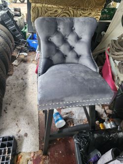 Set of bar stools