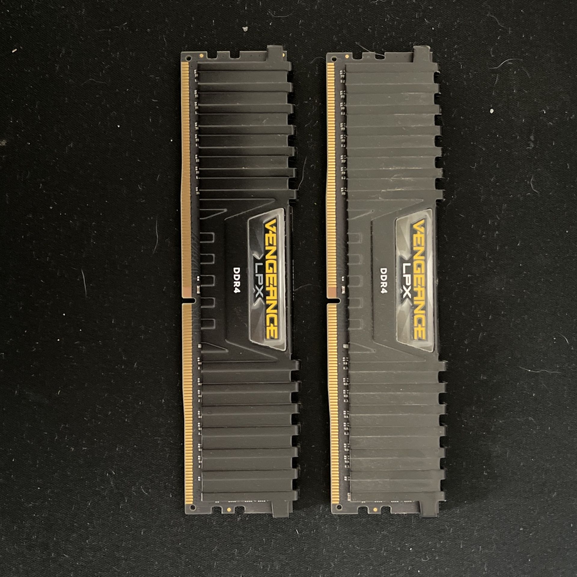 Corsair Vengeance 16 GB DDR4 2666mhz 
