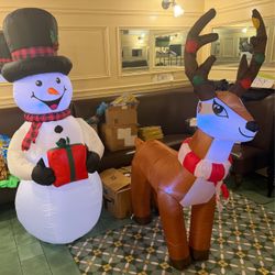 Large Light-Up Christmas Inflatable Snowman & Reindeer – Pair