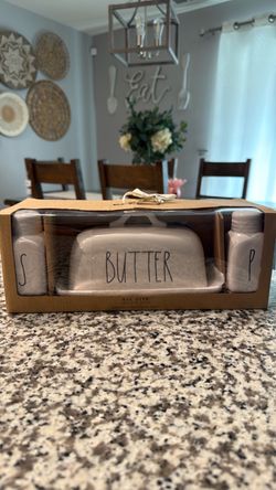 Butter Dish w/ Salt & Pepper Shakers