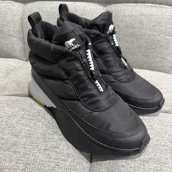 Womans Sorel Boots 9.5