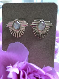 Rand new earrings Art Deco style