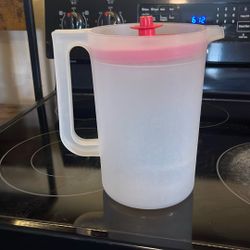 Tupperware Half Gallon Jug 