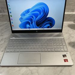 Laptop Hp 15.6”Display Touchscreen 