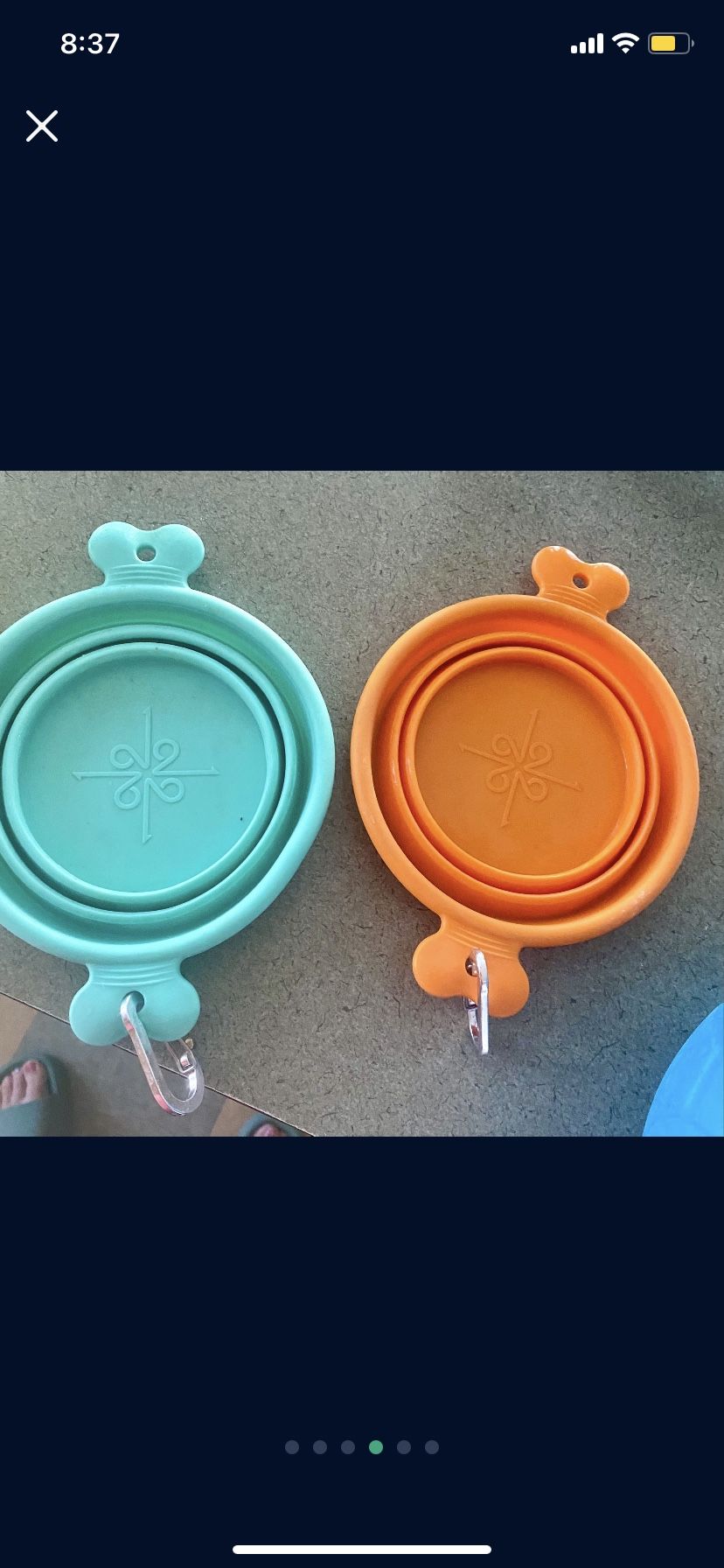 Puppy Feeding Bundle 2 Silicone Collapsible Bowls And 2 Silicone Treat Bags