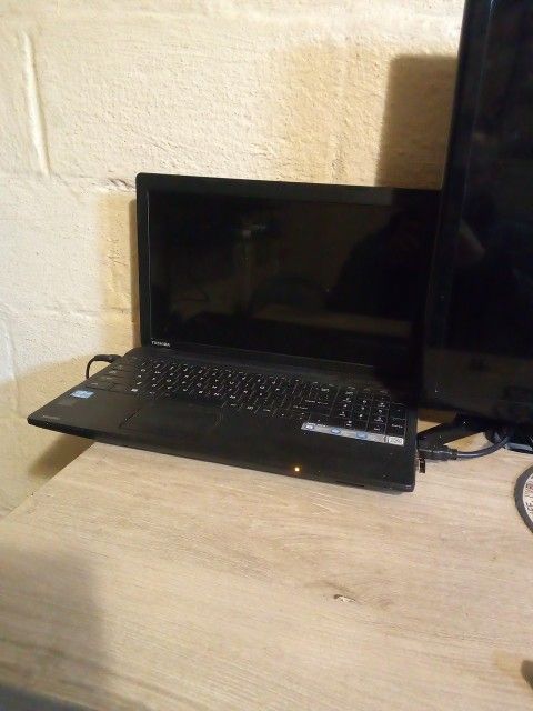 Toshiba Satellite C55-A Laptop