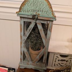 Farmhouse Lantern 