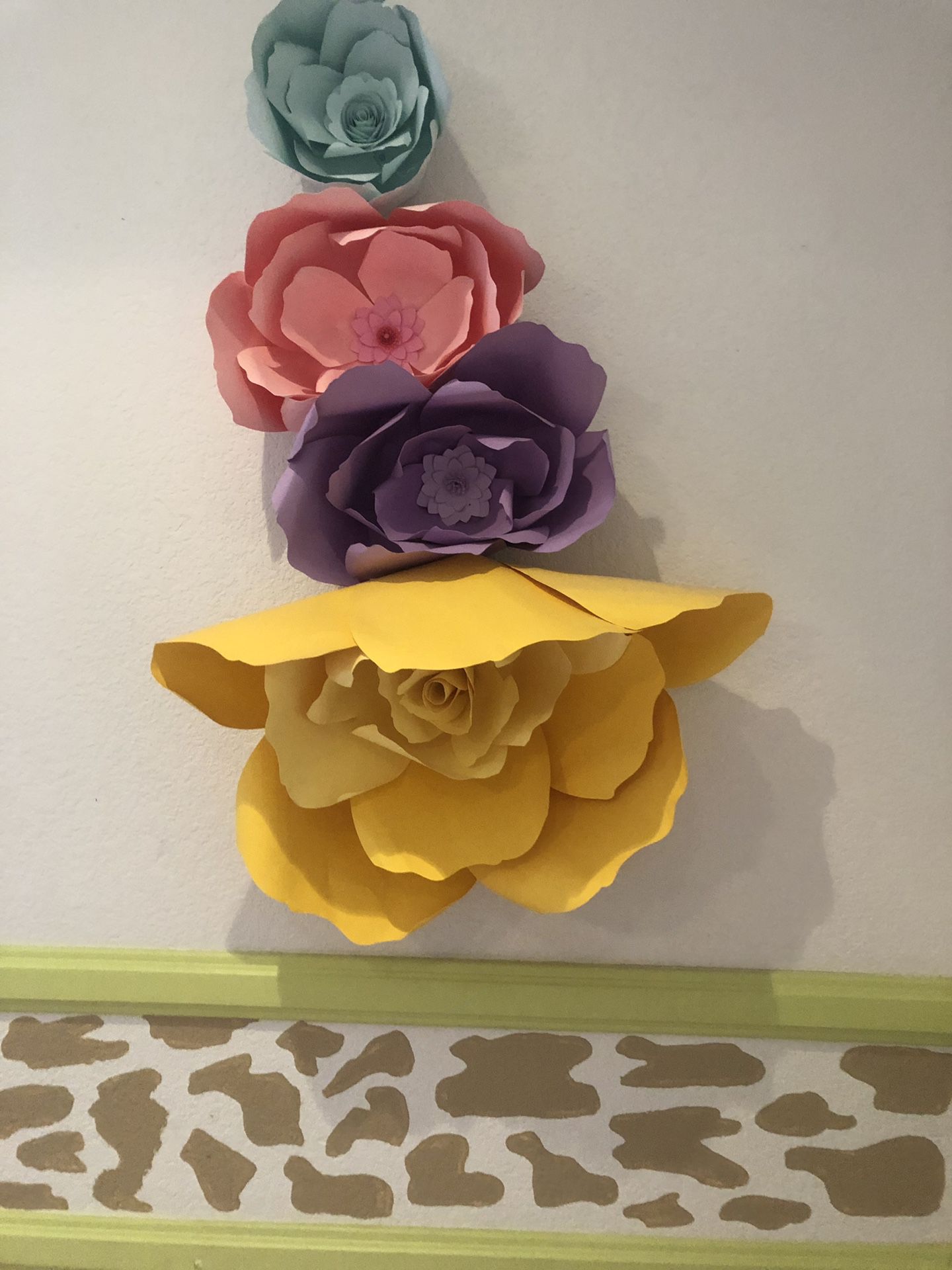 Decorative paper flowers