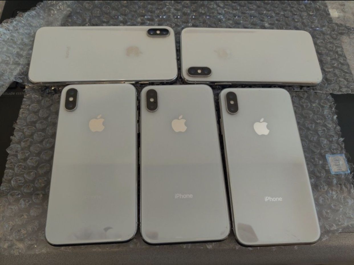 IPHONE X 64GB SILVER UNLOCKED