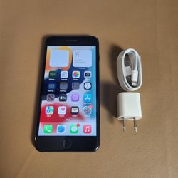 iPhone 7 Plus - UNLOCKED - Like New
