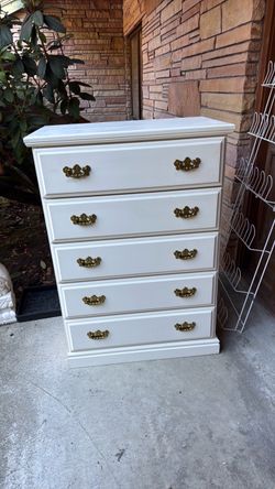 Bedroom chest